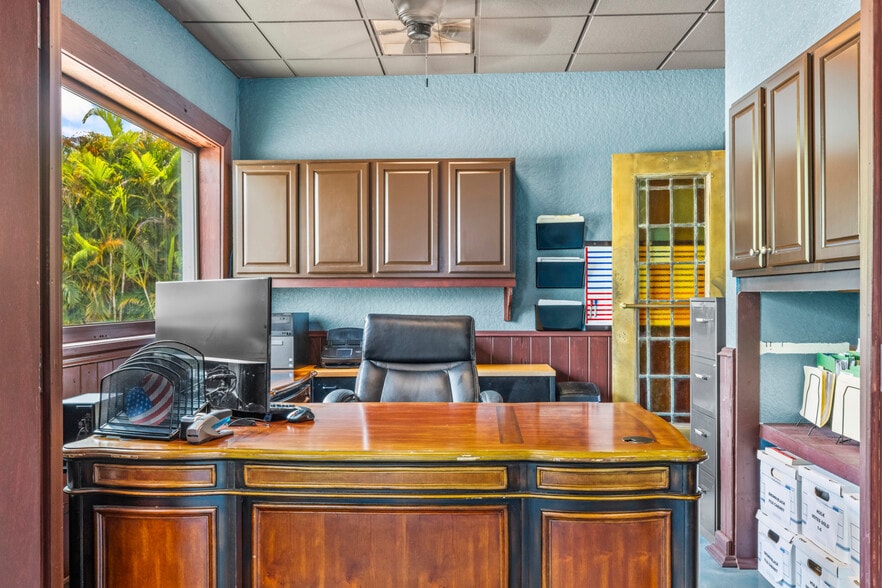 More Photos Of 2095 NW Federal Hwy, Stuart Freestanding For Sale