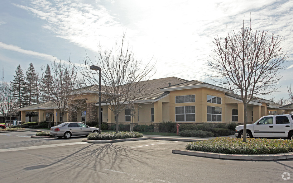 Primary Photo Of 1110 Civic Center Blvd, Yuba City Office For Lease