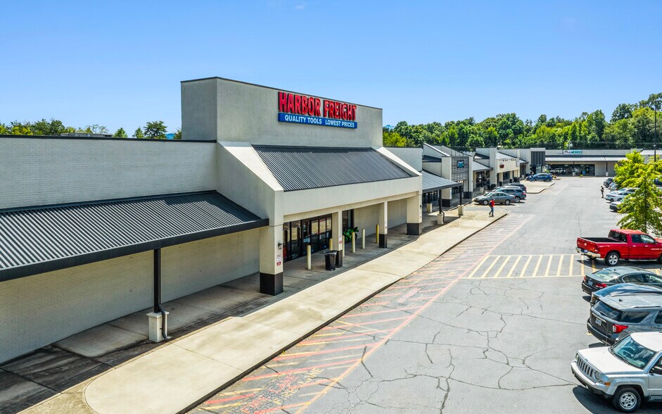 More Photos Of 1247 Burkemont Ave, Morganton Unknown For Lease