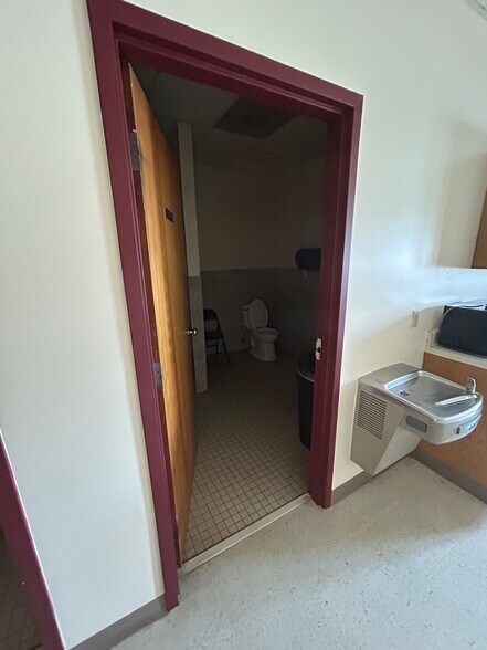 More Photos Of 368 Friendly Road, Ridgeway Industrial For Sale