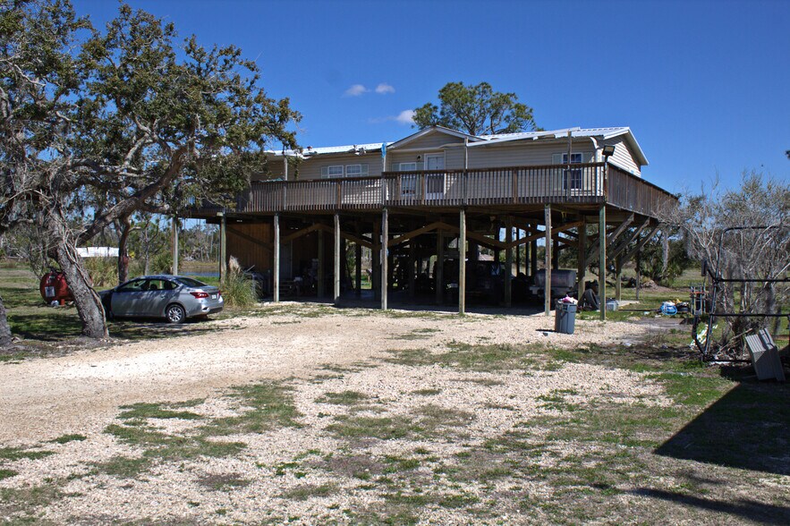 More Photos Of 7022 SW 358 Hwy, Steinhatchee Marina For Sale
