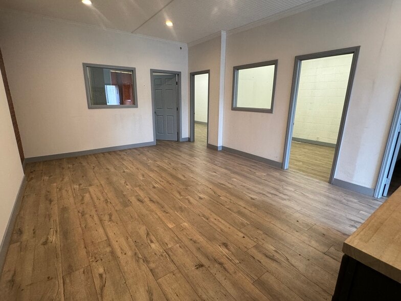 More Photos Of 6262 Beach Blvd, Buena Park Office Residential For Sale
