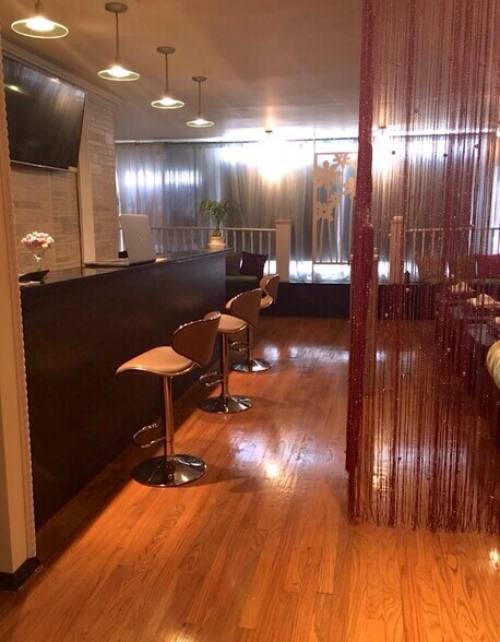 More Photos Of 4 W 28th St, New York Apartments For Lease