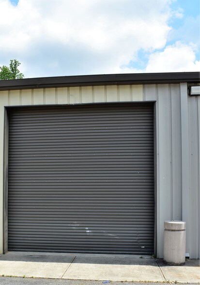 More Photos Of 4250 Keith Bridge Rd, Cumming Light Manufacturing For Lease