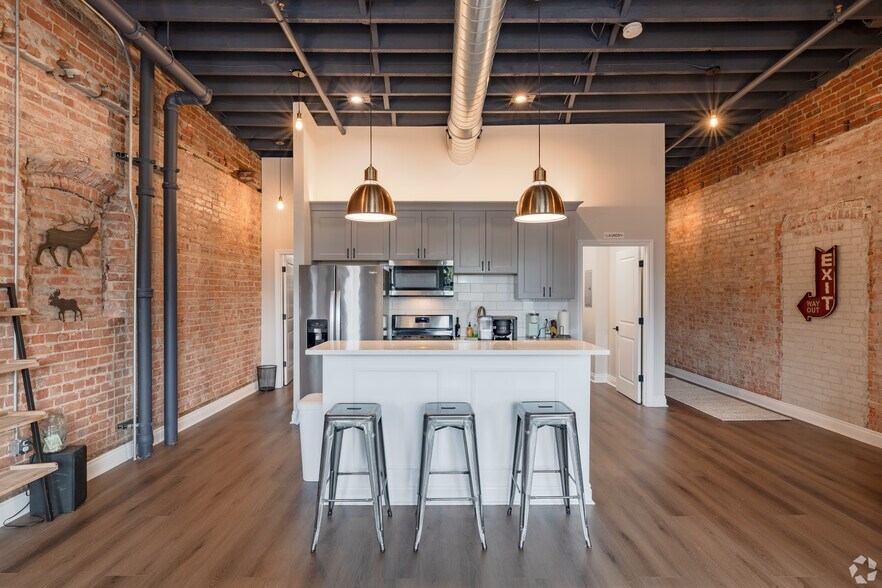 More Photos Of 6 N Washington St, Oxford Multifamily For Sale