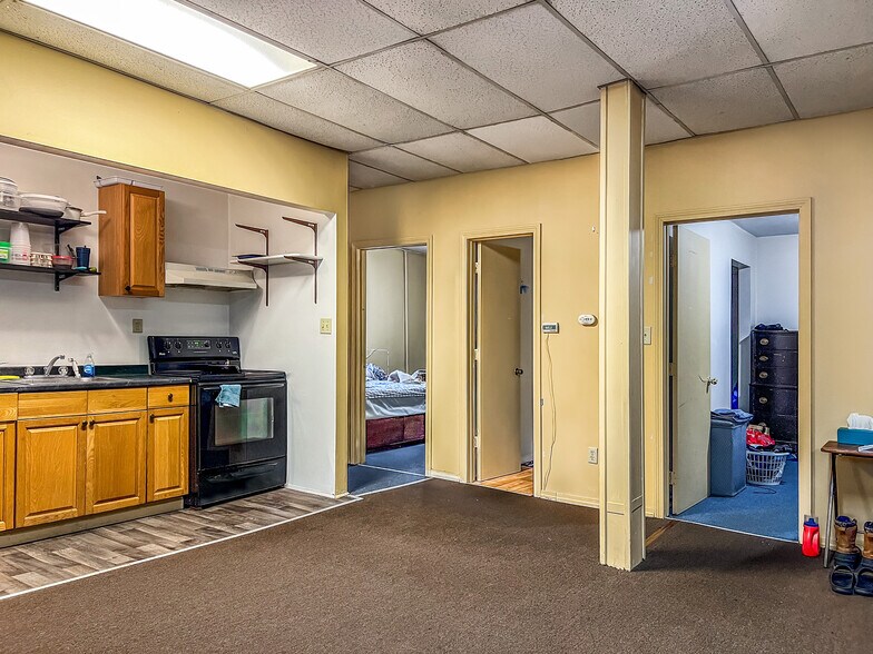 More Photos Of 153 Main St, Delhi Apartments For Sale