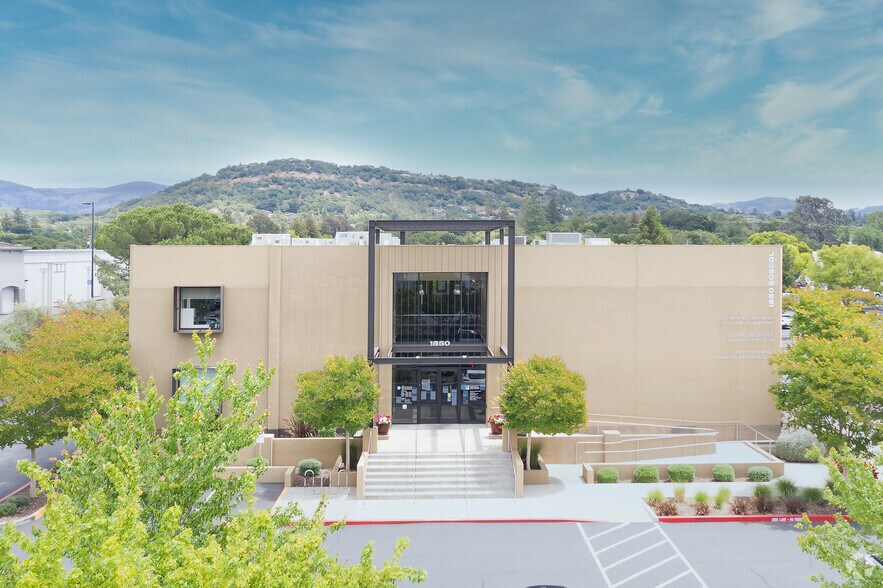 More Photos Of 1850 Soscol Ave, Napa Medical For Lease