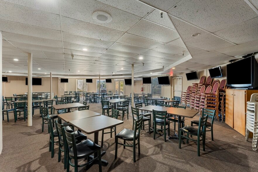 More Photos Of 1850 Dominion Way, Colorado Springs General Retail For Sale