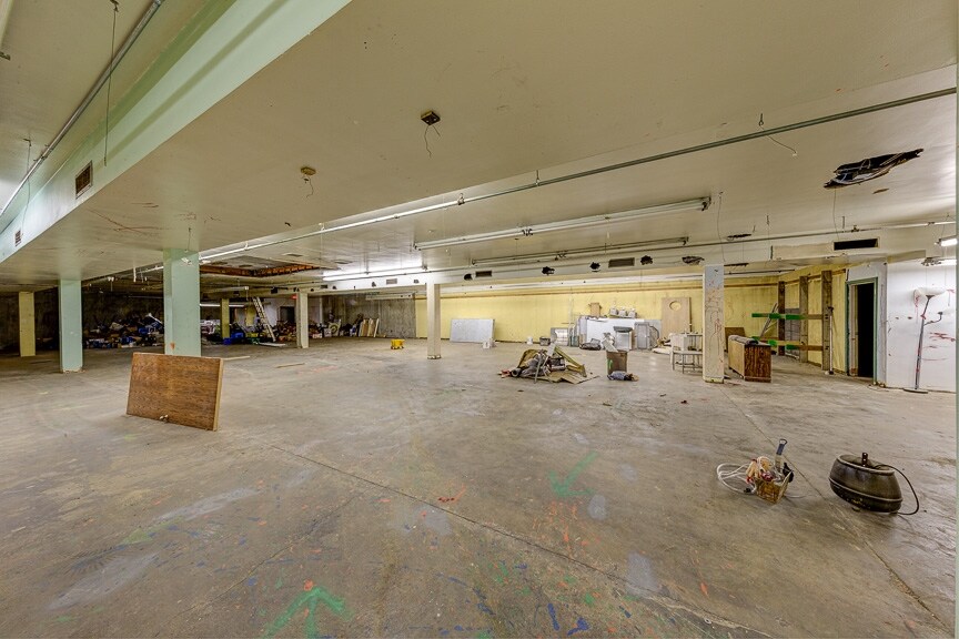 More Photos Of 107 W Coal Ave, Gallup Restaurant For Sale