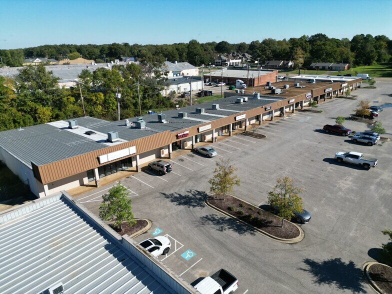 More Photos Of 8200 Midsouth dr, Olive Branch Supermarket For Lease