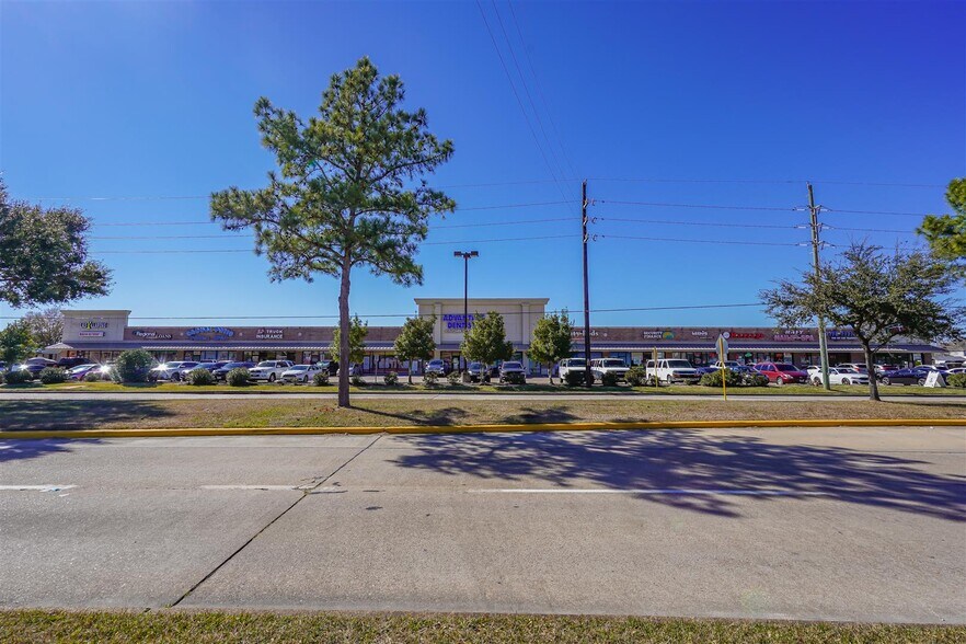 More Photos Of 3719 N Fry Rd, Katy Storefront Retail Office For Lease