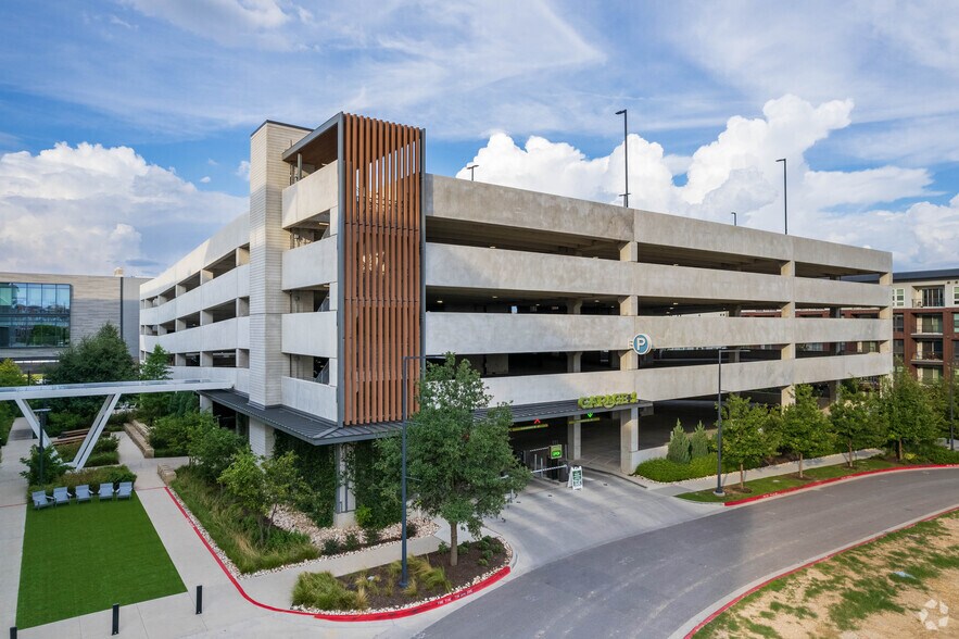 More Photos Of 4301 Bull Creek Rd, Austin Office For Lease