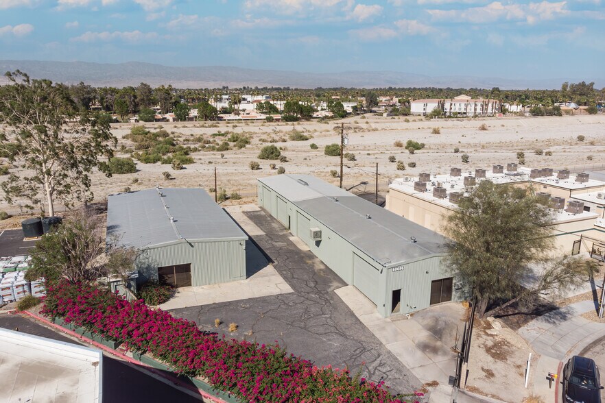 More Photos Of 68686 Summit Dr, Cathedral City Service For Sale