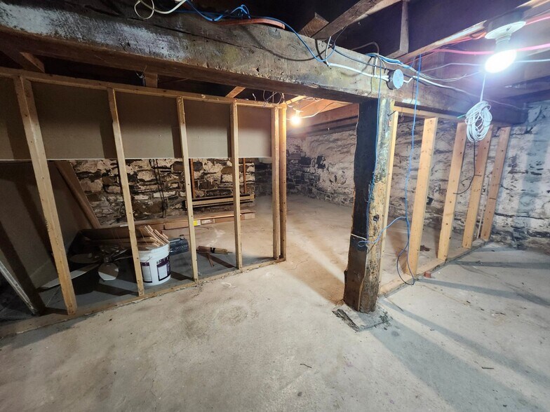 More Photos Of 301-307 Boul Du Havre, Salaberry-de-valleyfield Apartments For Sale