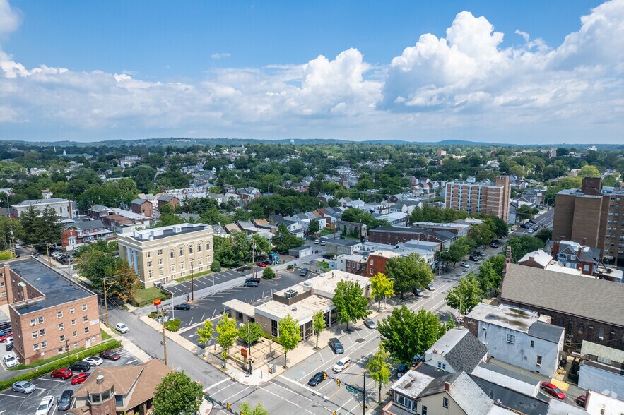More Photos Of 415 E High St, Pottstown Storefront Retail Office For Lease