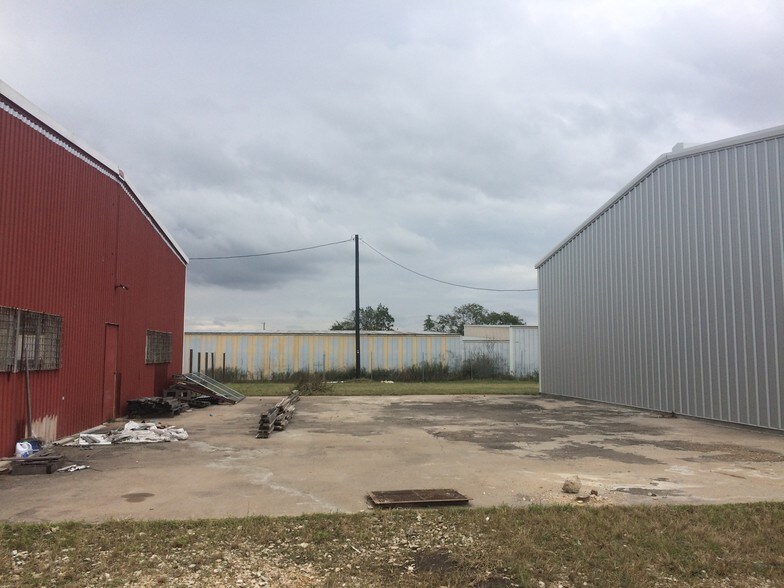 More Photos Of 204 Glen Flora Rd, Eagle Lake Warehouse For Sale