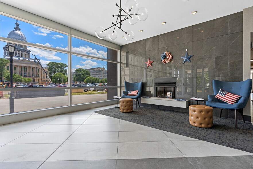 More Photos Of 101 E Adams St, Springfield Hotel For Sale