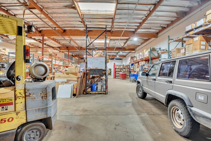 More Photos Of 2962 Seaborg Ave, Ventura Warehouse For Sale