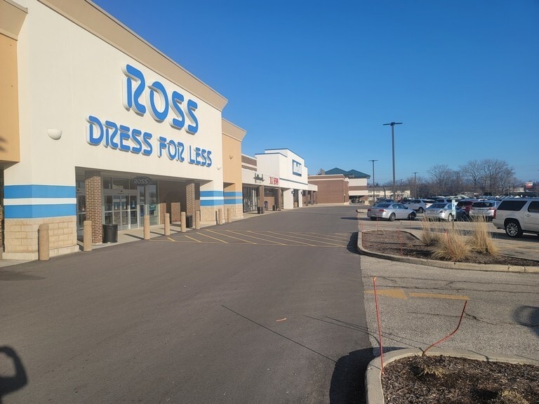 More Photos Of 5910-5960 75th St, Kenosha Unknown For Lease