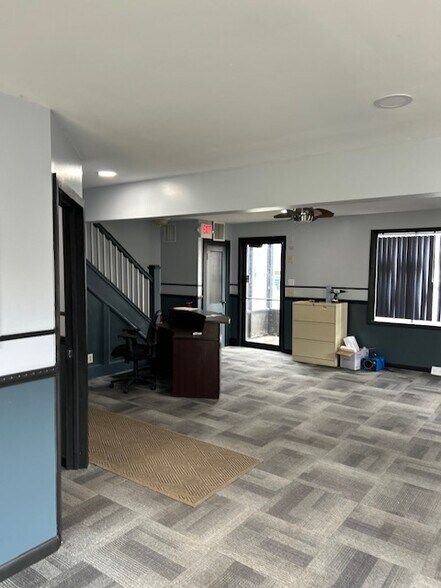More Photos Of 189 5th Ave, Gloversville Freestanding For Sale