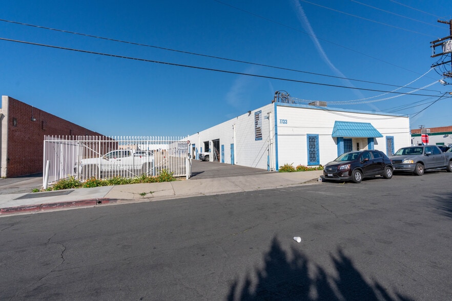 Primary Photo Of 7733 Densmore Ave, Van Nuys Service For Lease