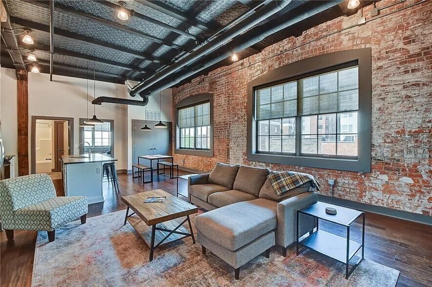 More Photos Of 740 E North St, Indianapolis Apartments For Sale