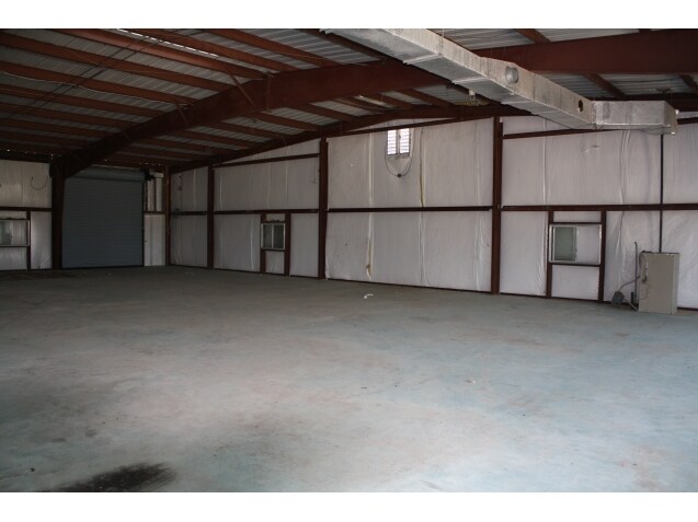 More Photos Of 4838 Pontchartrain Dr, Slidell Warehouse For Lease