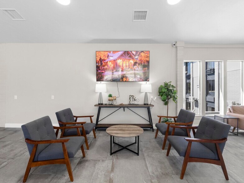 More Photos Of 333 N Main St, Richfield Hotel For Sale