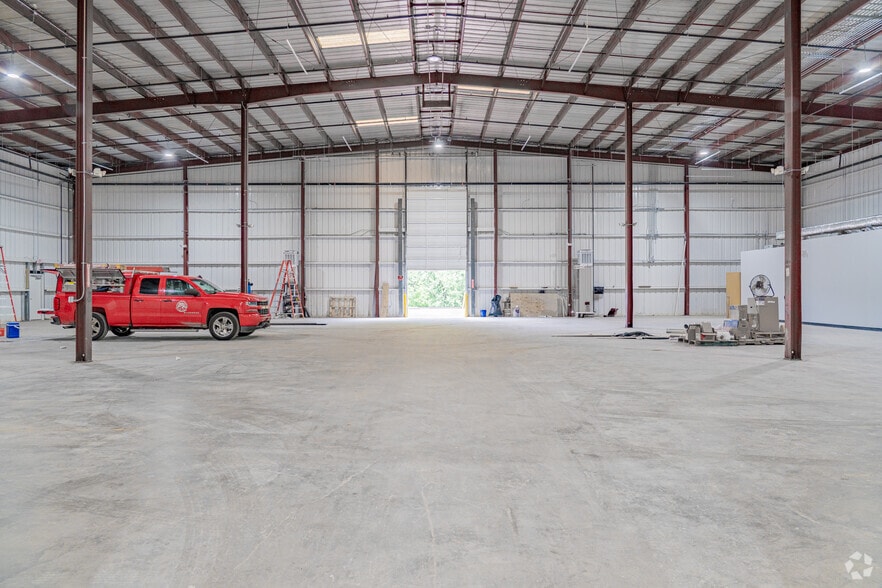 More Photos Of 1001 Bridge St, Fuquay-Varina Unknown For Lease