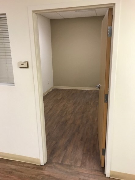 More Photos Of 3030-3034 Downing St, Denver Health Club For Lease