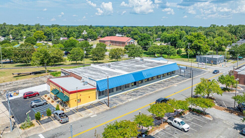 More Photos Of 3 1st St Nw, Moultrie Freestanding For Sale