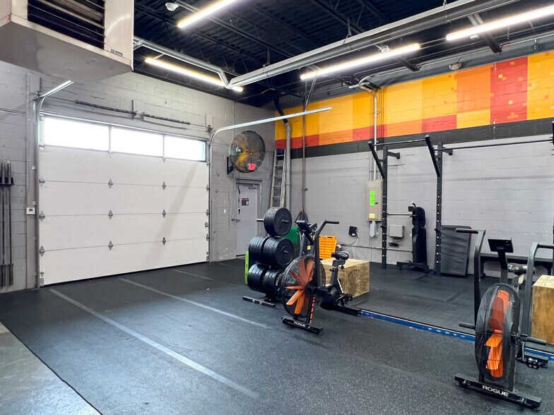 More Photos Of 5770 Butler St, Pittsburgh Storefront Retail Office For Sale