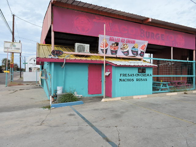 More Photos Of 1719 N Arkansas Ave, Laredo Flex For Sale