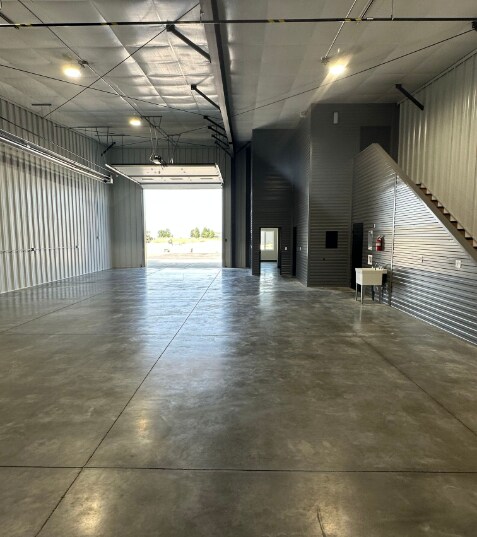 More Photos Of 3221 Pureview Ln, Billings Industrial For Lease