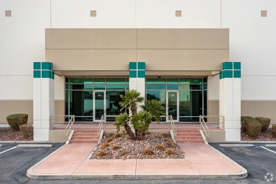 More Photos Of 4031 Market Center Dr, North Las Vegas Distribution For Lease