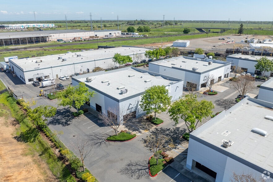 More Photos Of 10281 Iron Rock Way, Elk Grove Warehouse For Lease