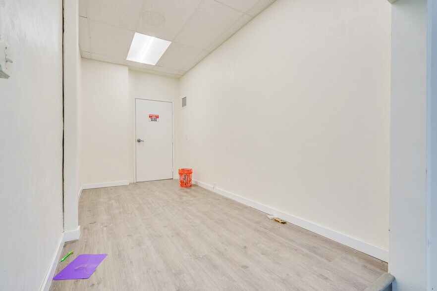 More Photos Of 118 Fairview Ave, Daytona Beach Freestanding For Sale