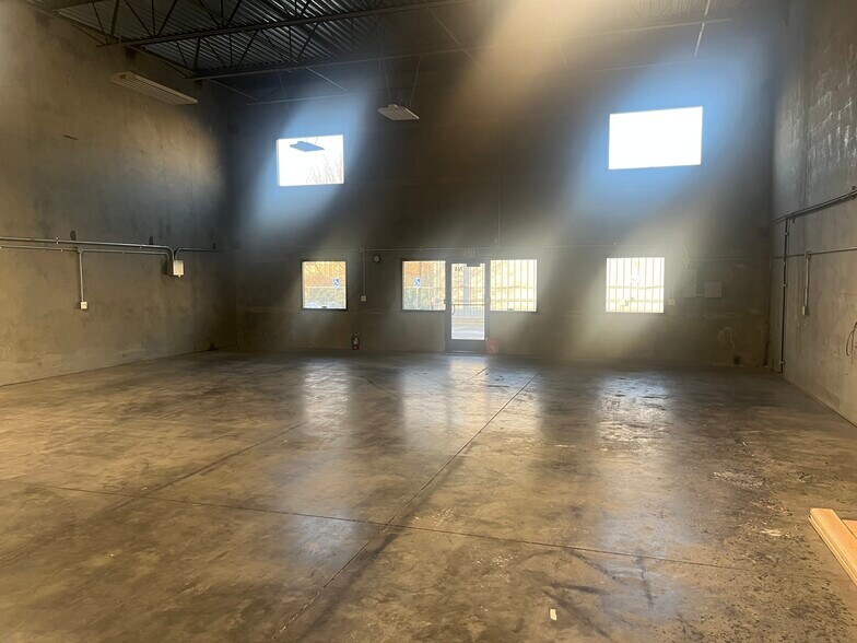 More Photos Of 1950 S 900 W, Salt Lake City Manufacturing For Lease
