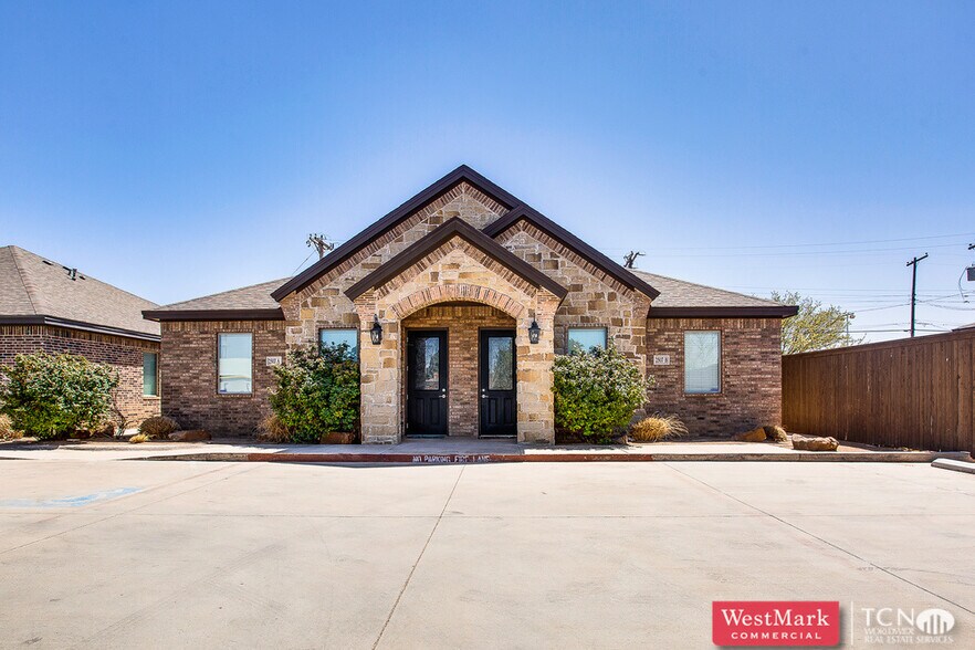 Primary Photo Of 2507 79th St, Lubbock Medical For Lease