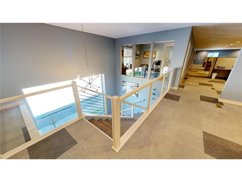 More Photos Of 768 N Creek Dr, Willmar Flex For Sale