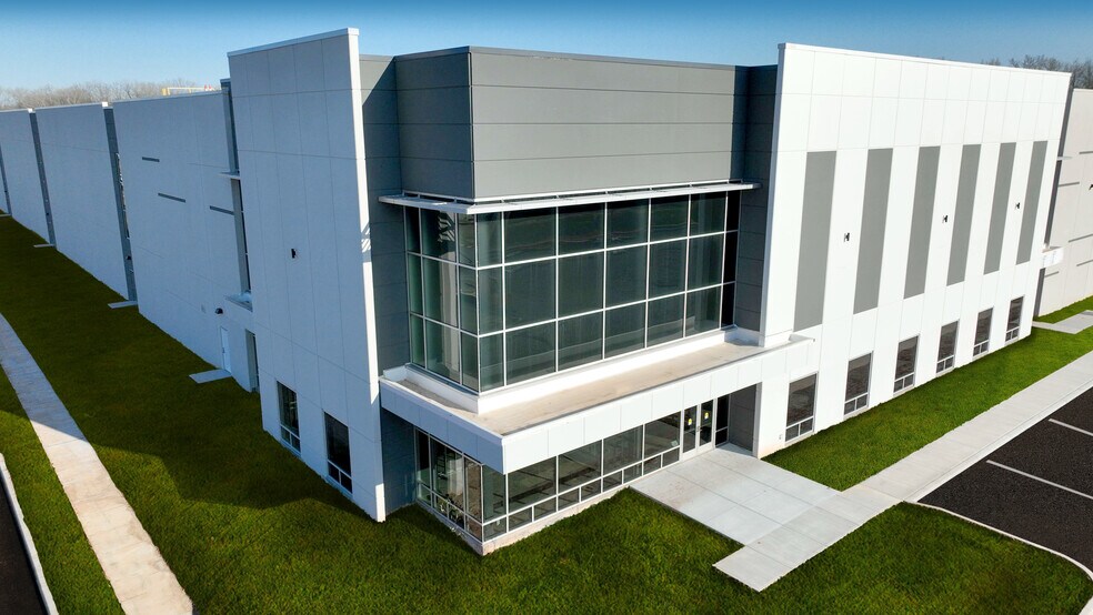 Primary Photo Of 1804 River Rd, Burlington Distribution For Lease