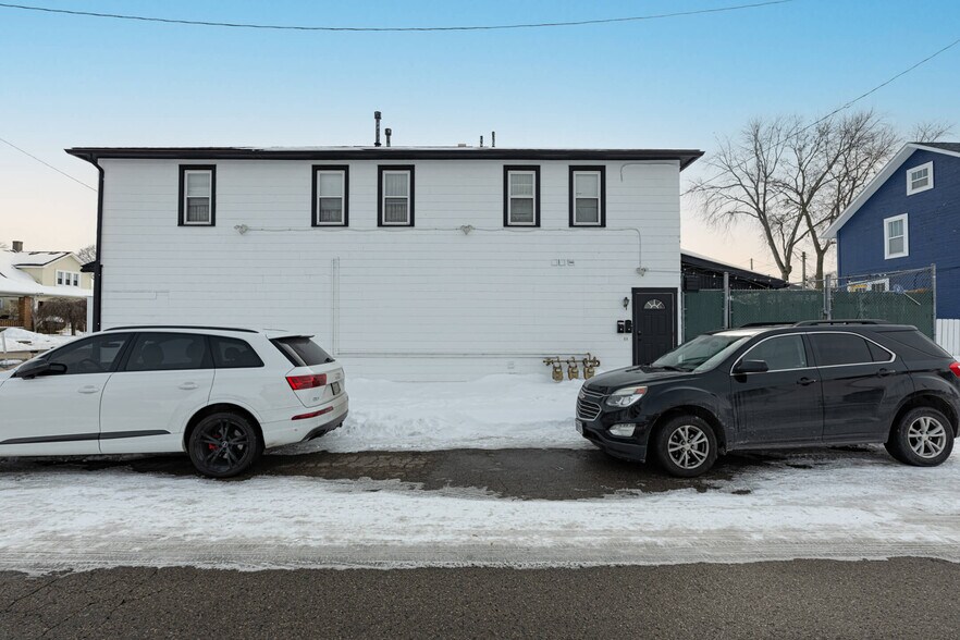 More Photos Of 229 N Belmont Ave, Springfield Storefront Retail Residential For Sale