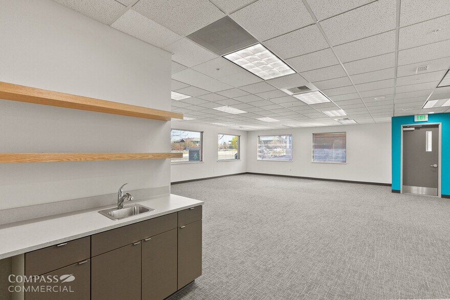 More Photos Of 123 SW Columbia St, Bend Office For Sale
