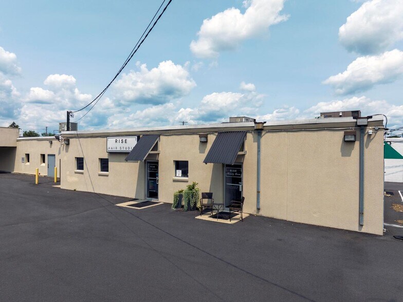 More Photos Of 4909-4919 Jonestown Rd, Harrisburg Unknown For Lease