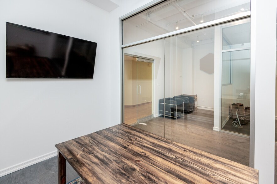 More Photos Of 241 W 37th St, New York Loft Creative Space For Lease