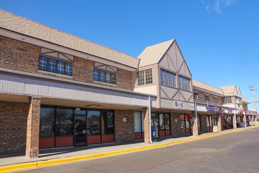 More Photos Of 14200 Chicago Rd, Dolton Storefront Retail Office For Lease