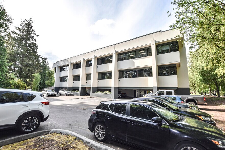 More Photos Of 3425 NE Ensign Rd, Olympia Medical For Lease