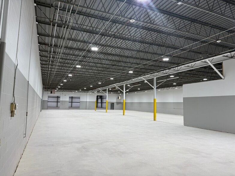 More Photos Of 4724 Allmond Ave, Louisville Warehouse For Lease