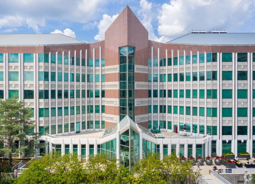 More Photos Of 3333 Warrenville Rd, Lisle Office For Lease