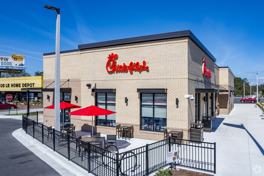 More Photos Of 9925 US-441, Leesburg Fast Food For Sale